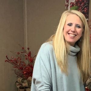 Meet your Posher, Holly